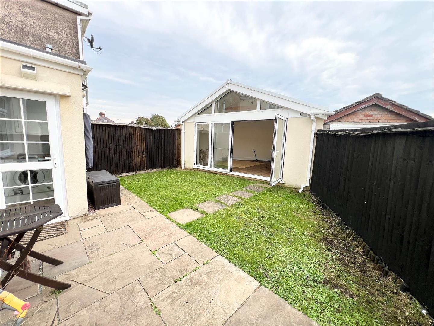 Tanyrallt Avenue, Litchard, Bridgend, CF31 1PQ